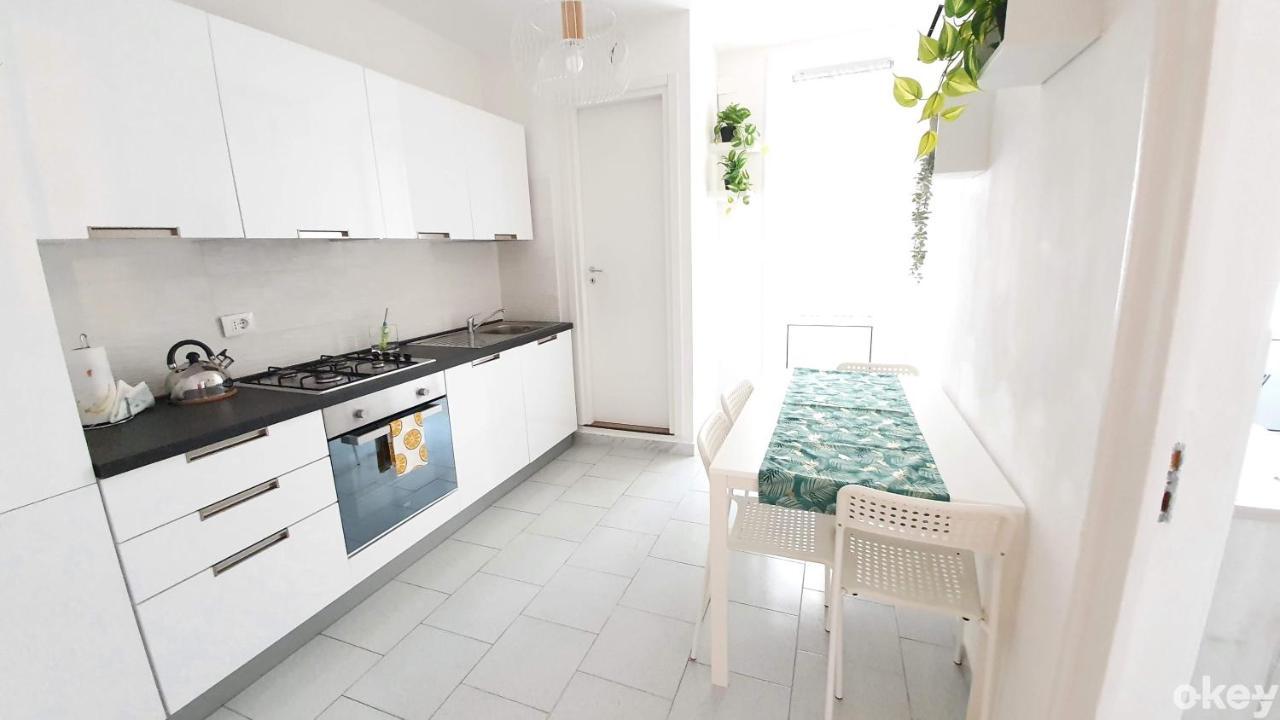 Twin Room Apulia Apartment - Bari Centro Εξωτερικό φωτογραφία