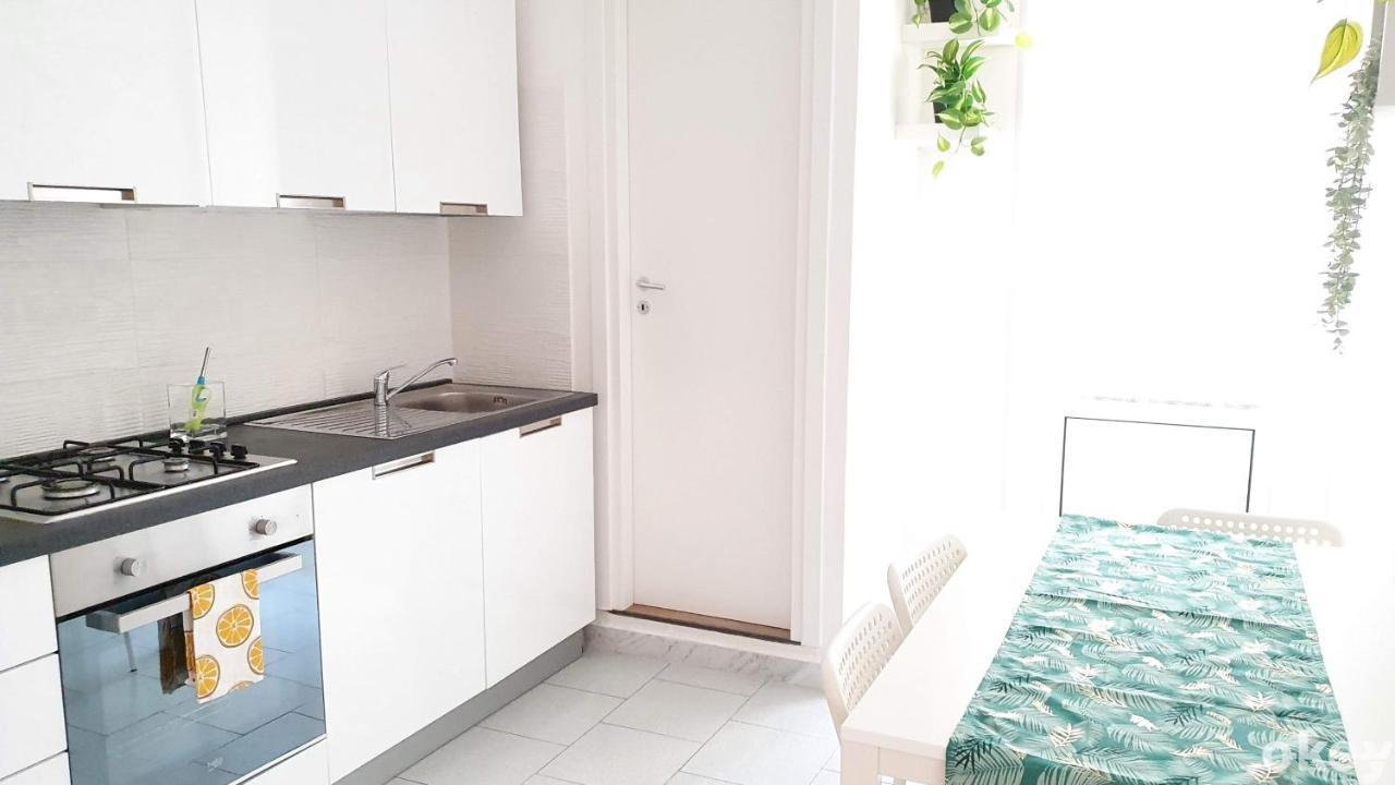 Twin Room Apulia Apartment - Bari Centro Εξωτερικό φωτογραφία